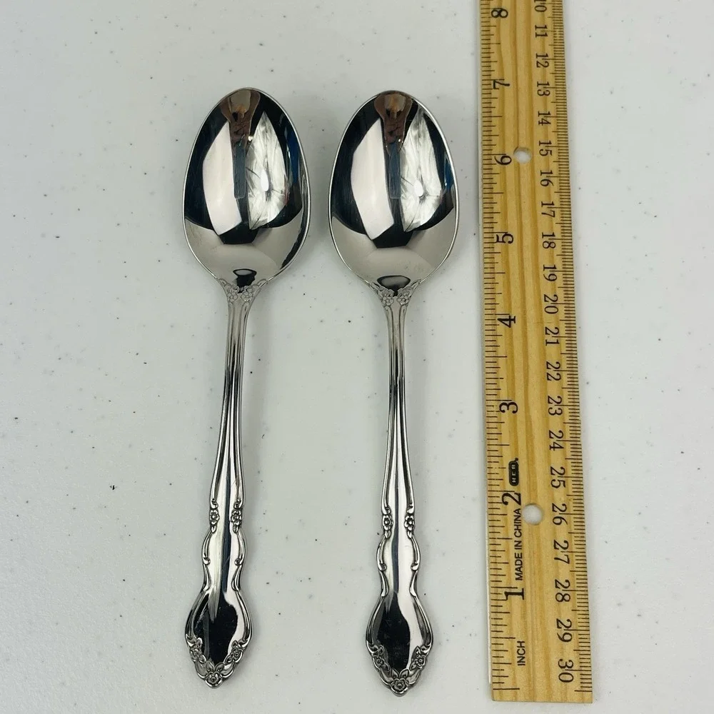 Oneida Dover Cube Set of 2 Oval Soup Spoons Heirloom Stainless Flatware
